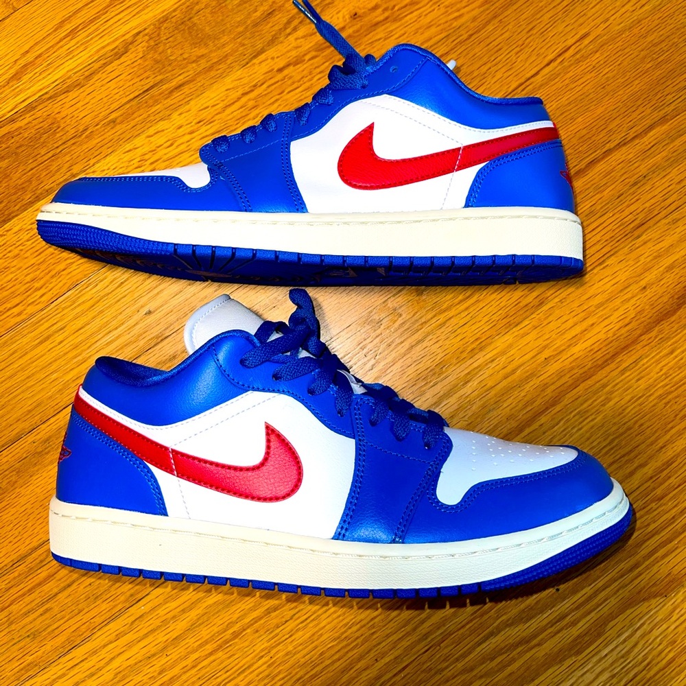 AIR JORDAN 1 LOW WOMENS 11 NEW IN FULL BOX
